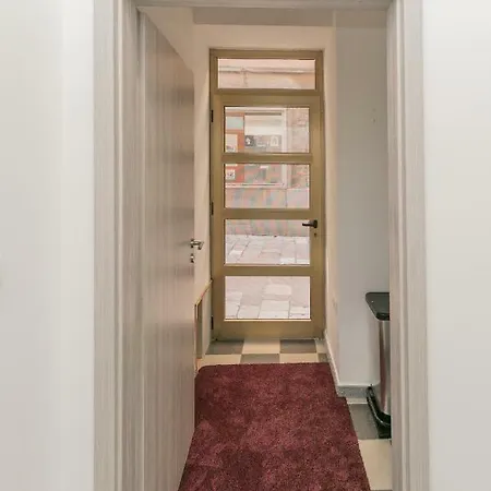 Peninsula בית הארחה